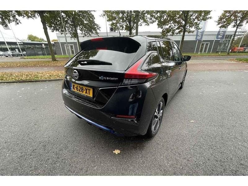 Occasion Nissan Leaf N-Connecta 110 kW (150 PK) 2021 Zwart, metallic lak Hatchback