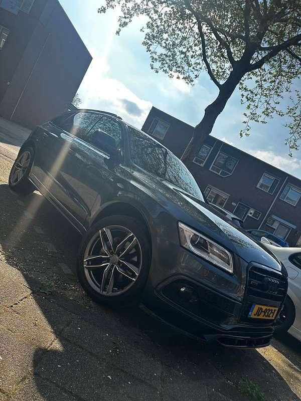 Grijs Gebruikt 2013 Audi Q5 SUV | € 19.000 - Afbeelding 1/4