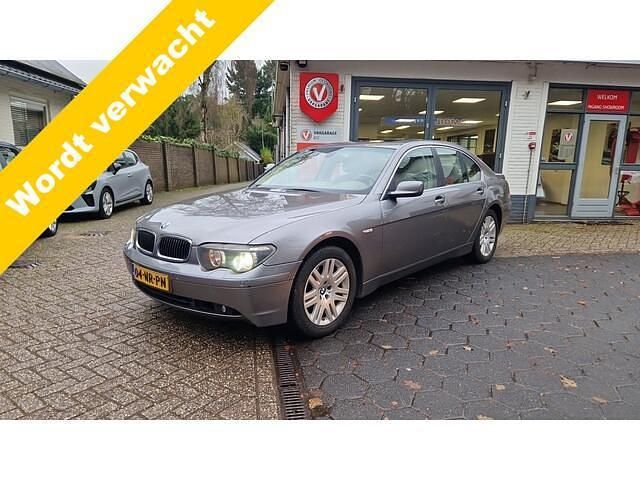 Grijs Occasion 2004 BMW 745 Executive Sedan | € 6.950 (Goede deal) - Afbeelding 1/4