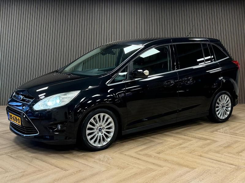 Zwart Gebruikt 2018 Ford Grand C-Max Titanium MPV | € 7.995 - Afbeelding 1/4