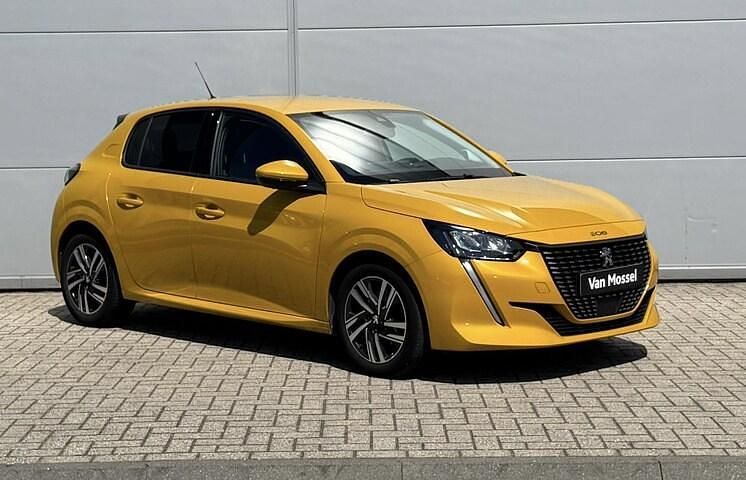 Occasion Peugeot 208 Allure 101 PK (74 kW) 2021 Geel Hatchback