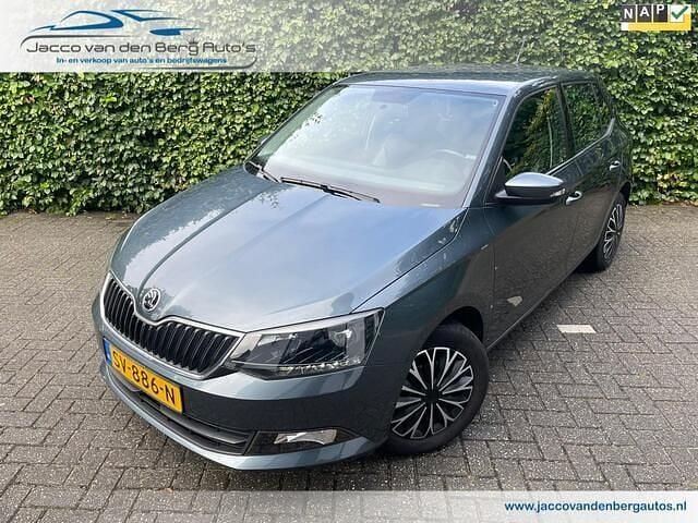 Grijs Gebruikt 2018 Skoda Fabia Ambition Hatchback | € 10.450 (Goede deal) - Afbeelding 1/4