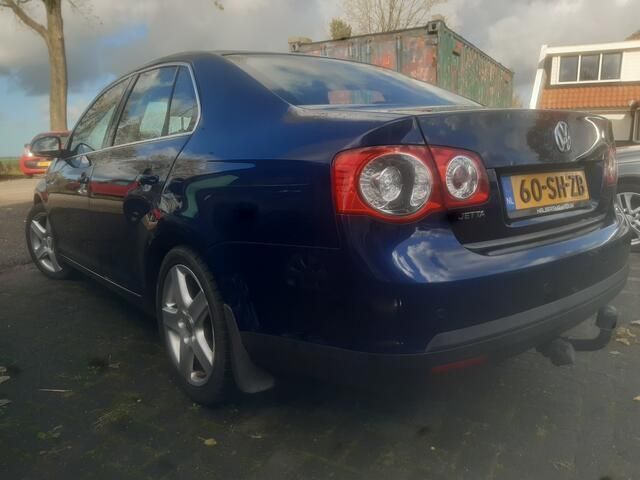 Occasion VW Jetta Comfortline 102 PK (75 kW) 2006 Blauw Sedan