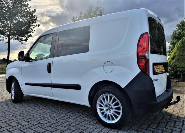 Occasion Opel Combo 95 PK (69 kW) 2013 Wit MPV