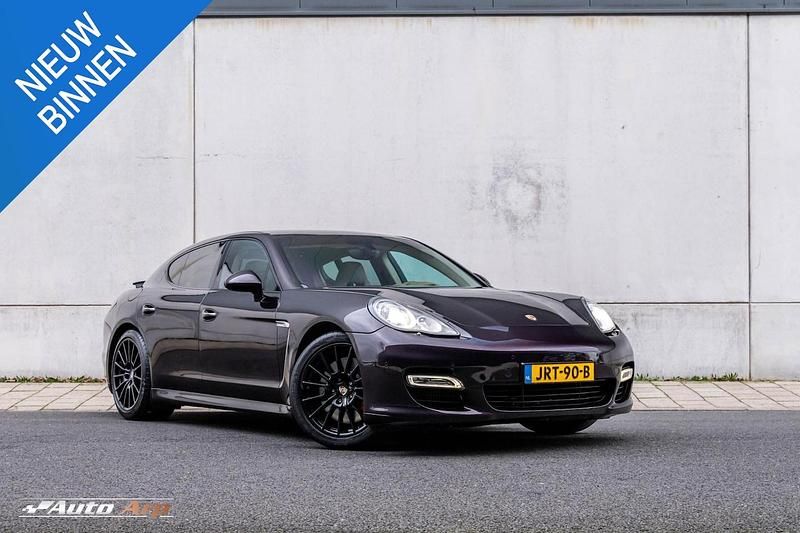 Paars Occasion 2010 Porsche Panamera Hatchback | € 48.950 (Duur) - Afbeelding 1/4