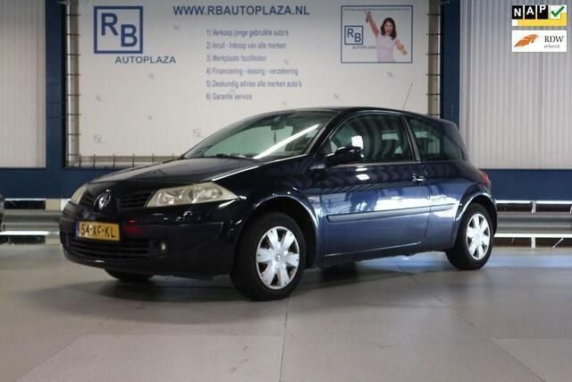Blauw Gebruikt 2007 Renault Mégane II Business Hatchback | € 1.299 (Eerlijke prijs) - Afbeelding 1/4