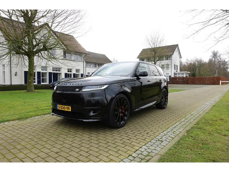 Occasion Land Rover Range Rover Sport First Edition 400 PK (294 kW) 2023 Zwart SUV