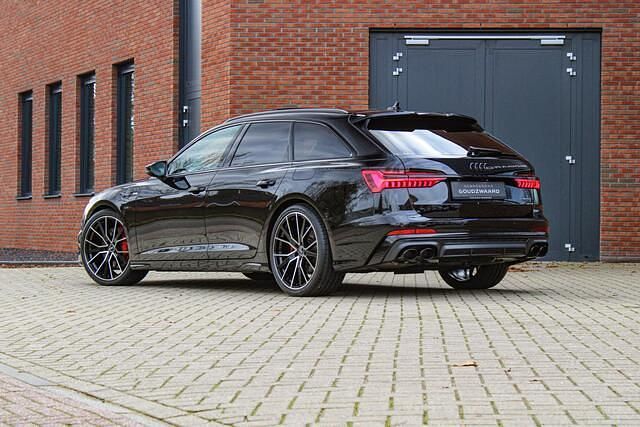 Occasion Audi A6 Competition 367 PK (269 kW) 2023 Zwart (metallic) Stationwagen