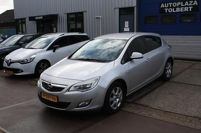 Grijs Gebruikt 2010 Opel Astra Hatchback | € 2.250 (Super prijs) - Afbeelding 1/4