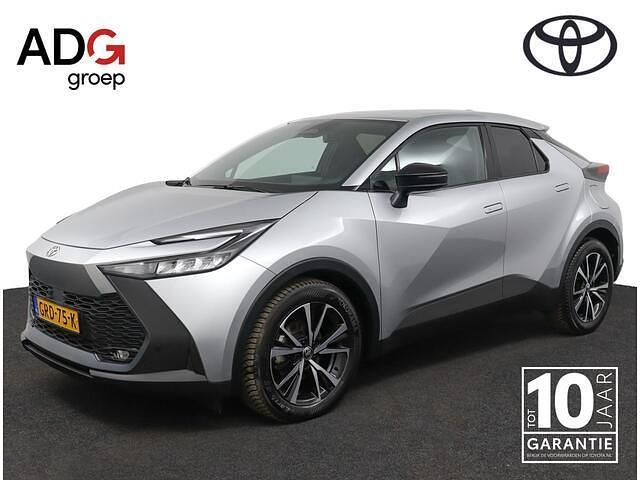 Grijs Gebruikt 2024 Toyota C-HR SUV | € 32.950 (Super prijs) - Afbeelding 1/4