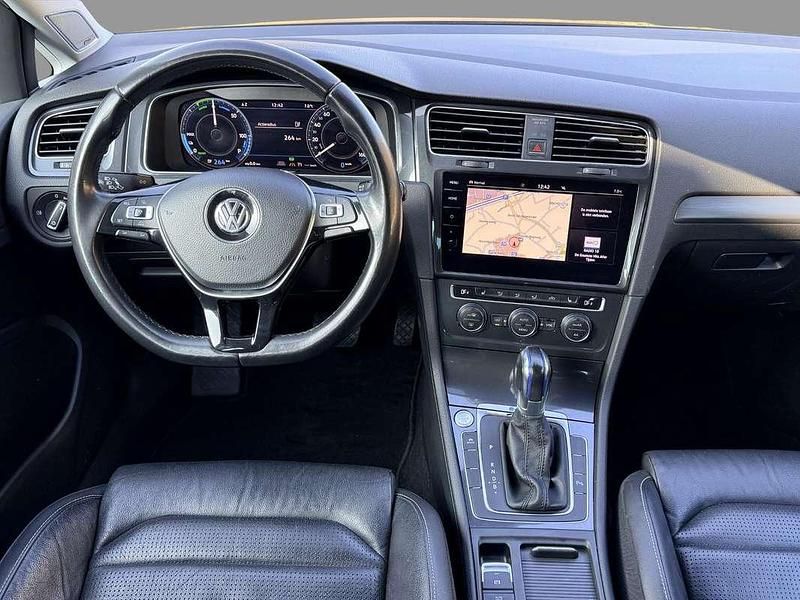 Occasion VW e-Golf 100 kW (136 PK) 2018 Grijs Hatchback