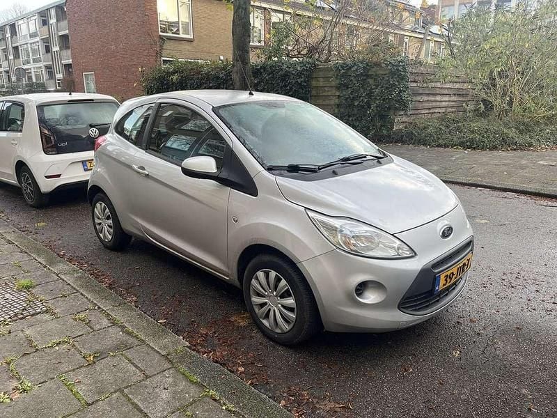 Occasion Ford Ka Trend 69 PK (50 kW) 2009 Grijs MPV