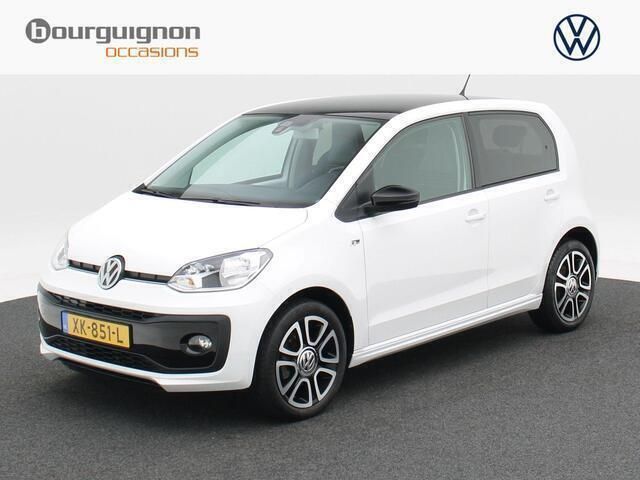 Wit Gebruikt 2019 VW up! Move Hatchback | € 13.850 (Iets duurder) - Afbeelding 1/4