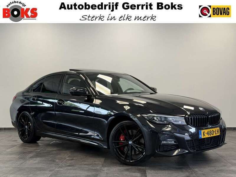 Zwart Gebruikt 2021 BMW 330e M Sport Sedan | € 35.750 (Iets duurder) - Afbeelding 1/3