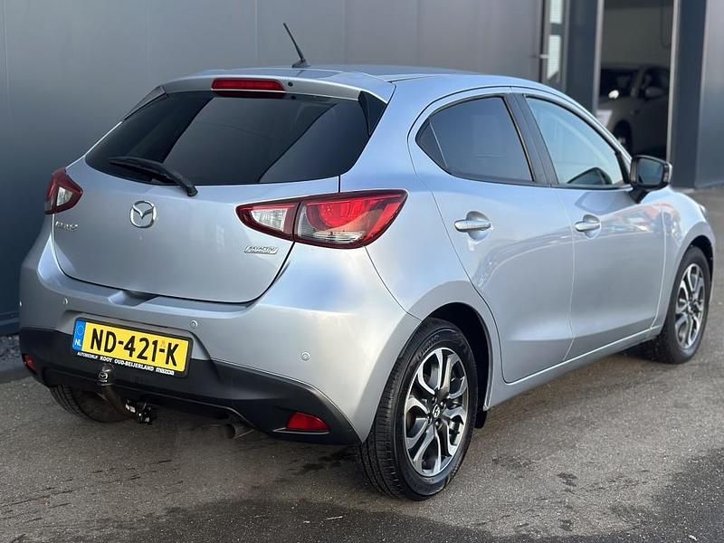 Occasion Mazda 2 90 PK (66 kW) 2017 Grijs metallic Hatchback