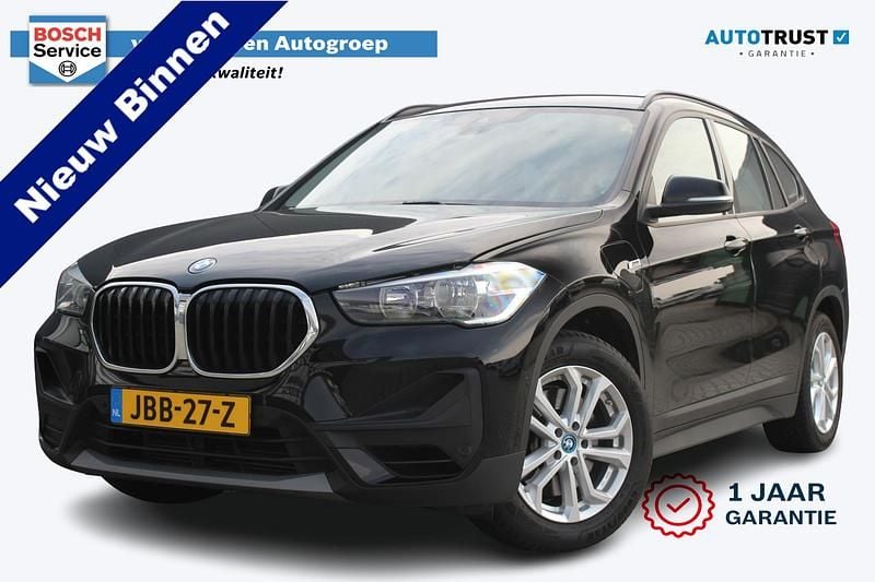 Zwart Gebruikt 2022 BMW X1 Executive SUV | € 25.450 (Goede deal) - Afbeelding 1/4