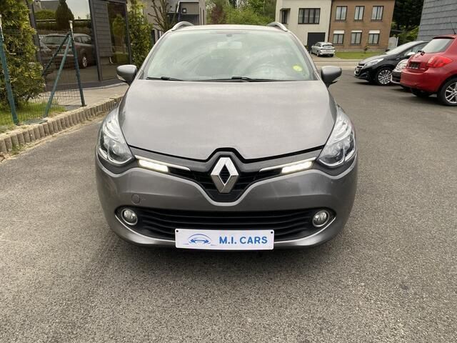 Grijs Gebruikt 2013 Renault Clio GrandTour Dynamique Stationwagen | € 5.500 (Eerlijke prijs) - Afbeelding 1/4