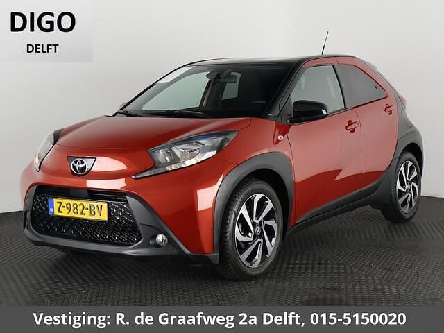 Rood Gebruikt 2023 Toyota Aygo X Pulse SUV | € 20.700 - Afbeelding 1/2