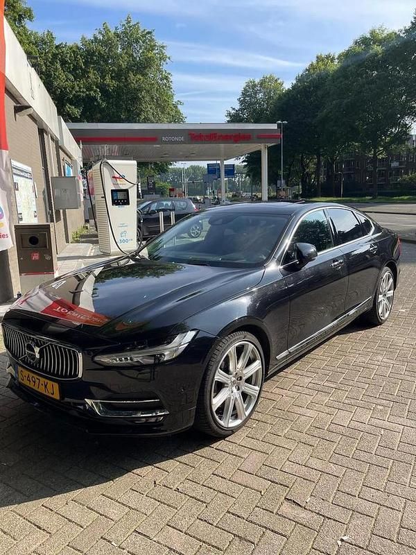Gebruikt 2016 Volvo S90 Sedan | € 23.900 (Eerlijke prijs) - Afbeelding 1/4
