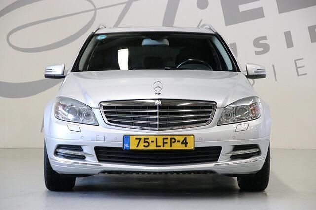 Occasion Mercedes C180 156 PK (114 kW) 2010 Grijs (metallic) Stationwagen