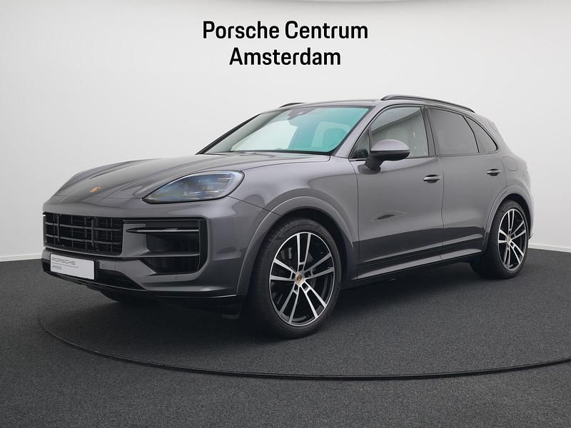 Grijs Occasion 2023 Porsche Cayenne SUV | € 109.950 (Duur) - Afbeelding 1/4