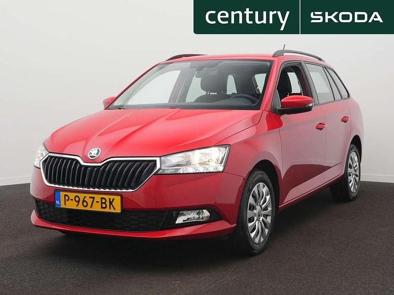 Rood Gebruikt 2022 Skoda Fabia Ambition Stationwagen | € 15.400 (Eerlijke prijs) - Afbeelding 1/4