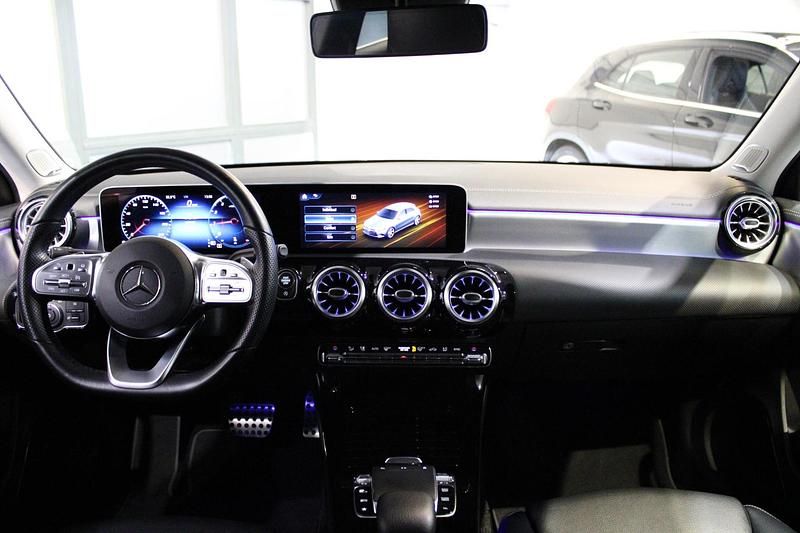 Occasion Mercedes A250 2022 Zwart Hatchback