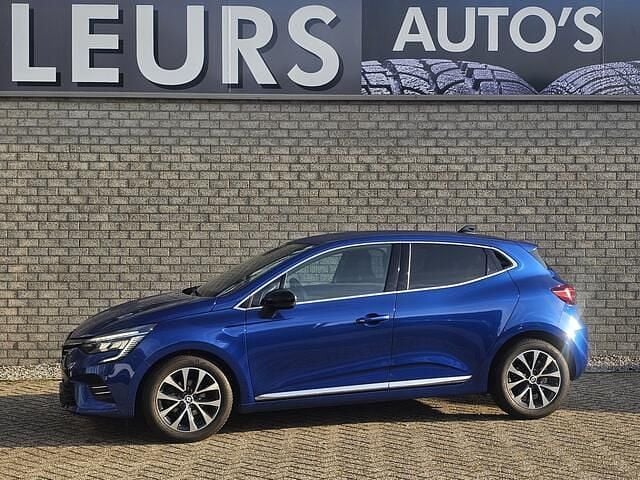 Blauw (metallic) Occasion 2022 Renault Clio V Techno Hatchback | € 15.250 (Eerlijke prijs) - Afbeelding 1/4
