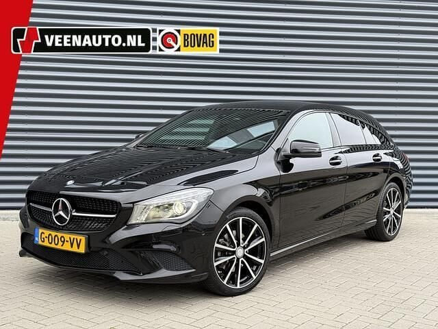Zwart Gebruikt 2015 Mercedes CLA200 Shooting Brake Stationwagen | € 16.945 (Goede deal) - Afbeelding 1/4