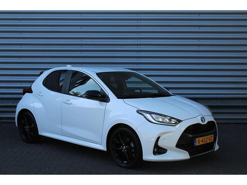 Occasion Toyota Yaris Executive 116 PK (85 kW) 2022 Wit Hatchback