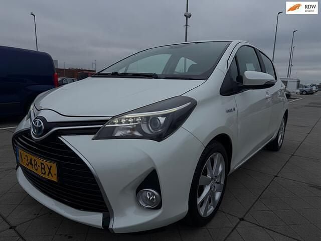 Occasion Toyota Yaris 75 PK (55 kW) 2014 Wit Hatchback