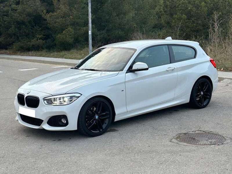 Wit Gebruikt 2015 BMW 118 Hatchback | € 11.300 (Eerlijke prijs) - Afbeelding 1/4