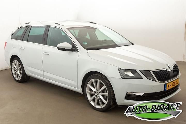 Occasion Skoda Octavia Business Line 2019 Wit Stationwagen