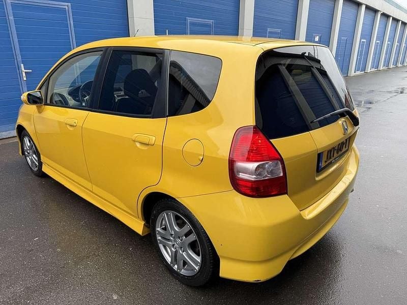 Occasion Honda Jazz ES 83 PK (61 kW) 2007 Geel Hatchback