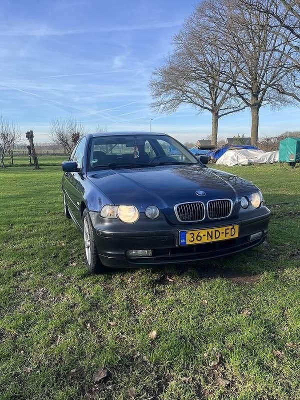 Blauw Occasion 2003 BMW 316 Sedan | € 1.200 (Goede deal) - Afbeelding 1/4