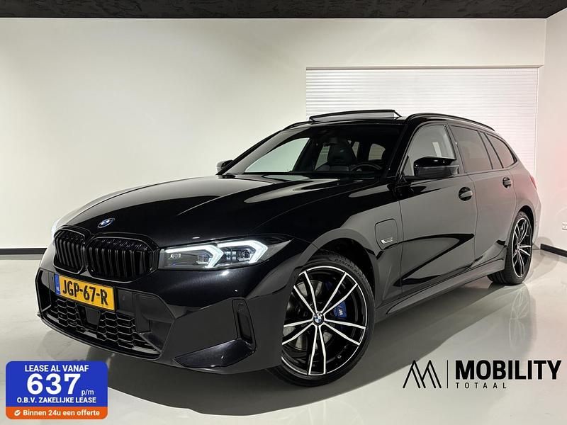 Zwart Gebruikt 2022 BMW 330 Executive Stationwagen | € 39.750 (Duur) - Afbeelding 1/4