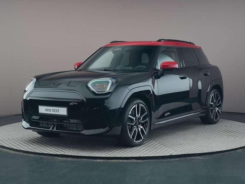 Zwart Gebruikt 2025 Mini Cooper Hatchback | € 36.950 - Afbeelding 1/4