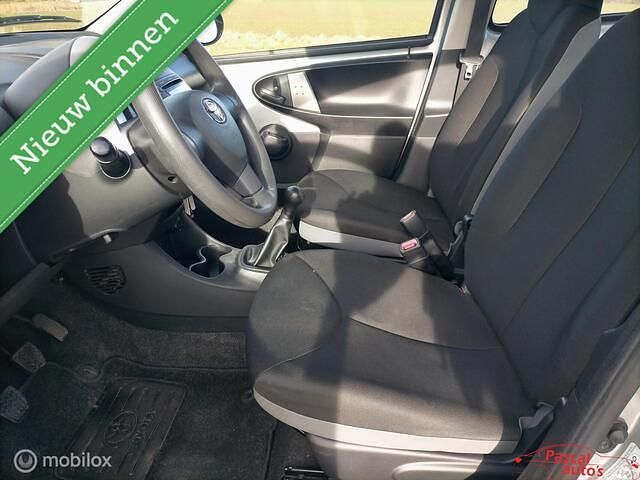 Occasion Toyota Aygo 68 PK (50 kW) 2013 Grijs Hatchback