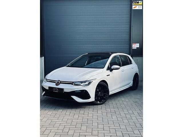 Wit Gebruikt 2021 VW Golf VIII R Hatchback | € 35.690 (Eerlijke prijs) - Afbeelding 1/4
