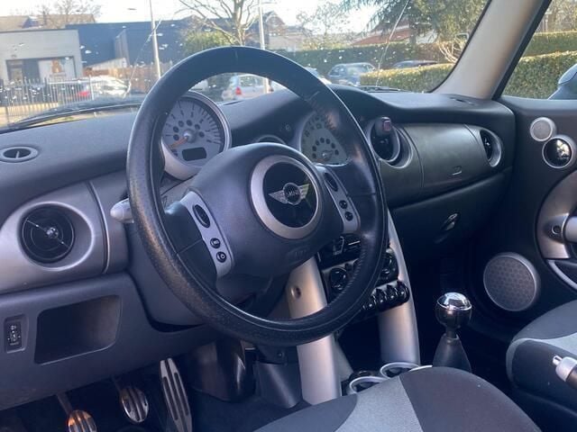 Occasion Mini Cooper S 163 PK (119 kW) 2004 Grijs, metallic lak Hatchback