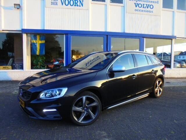 Zwart Gebruikt 2015 Volvo V60 R-Design Stationwagen | € 15.900 (Eerlijke prijs) - Afbeelding 1/4