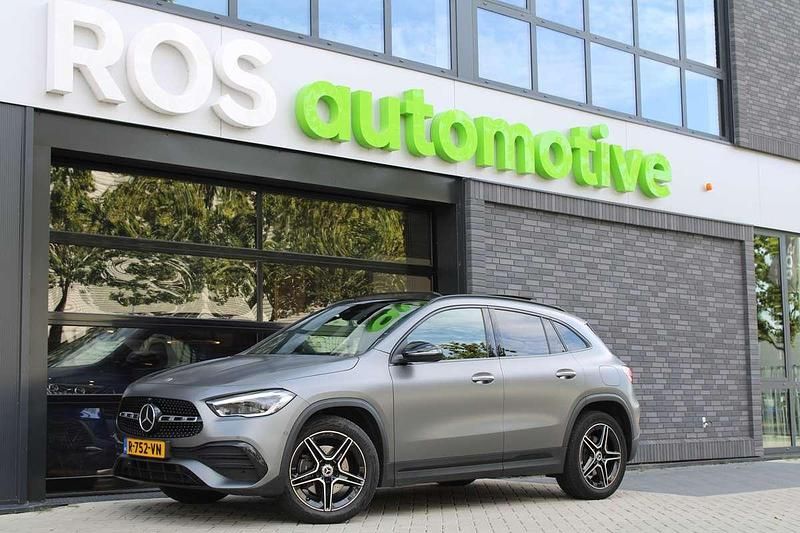 Grijs Occasion 2022 Mercedes GLA250 Business SUV | € 36.450 (Eerlijke prijs) - Afbeelding 1/4