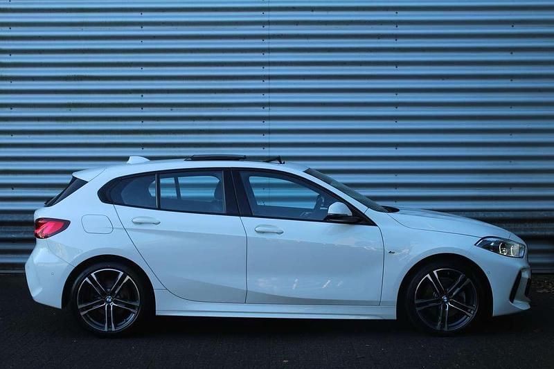 Occasion BMW 118 Executive 141 PK (103 kW) 2020 Wit Hatchback