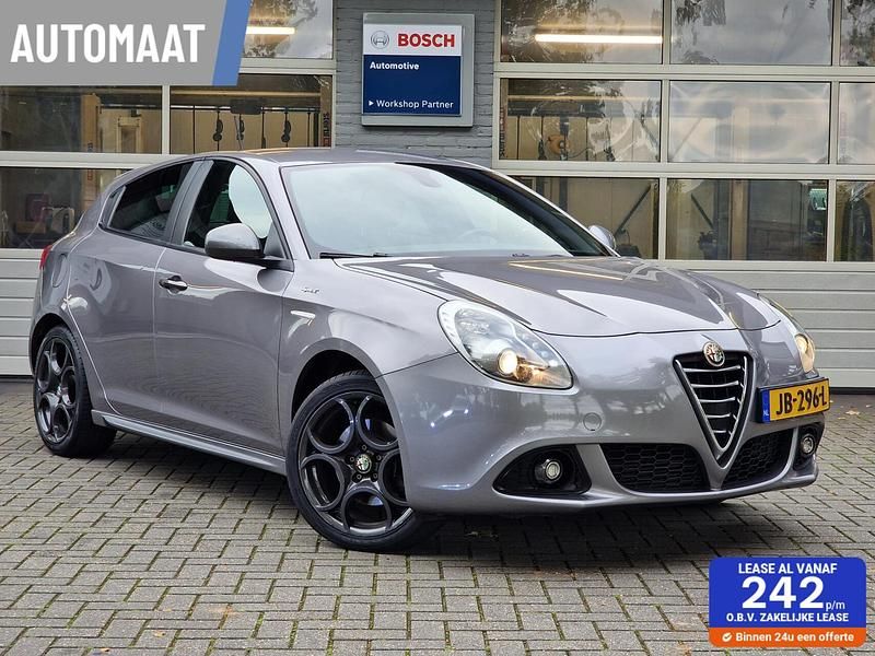 Grijs Gebruikt 2016 Alfa Romeo Giulietta Sprint Hatchback | € 15.945 (Iets duurder) - Afbeelding 1/4