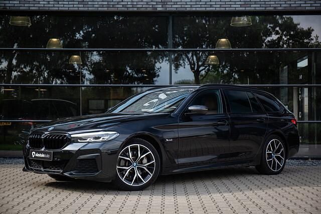Occasion BMW 530e Shadowline 184 PK (135 kW) 2022 Zwart Stationwagen