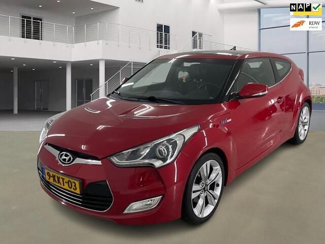 Rood Occasion 2013 Hyundai Veloster Coupé | € 12.450 (Eerlijke prijs) - Afbeelding 1/4