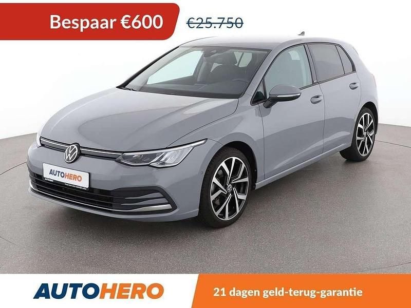 Grijs Gebruikt 2022 VW Golf VIII Active Hatchback | € 25.349 (Goede deal) - Afbeelding 1/3