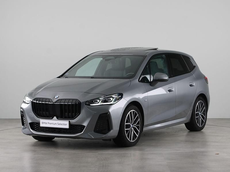 Grijs Gebruikt 2022 BMW 218 Stationwagen | € 34.950 - Afbeelding 1/4