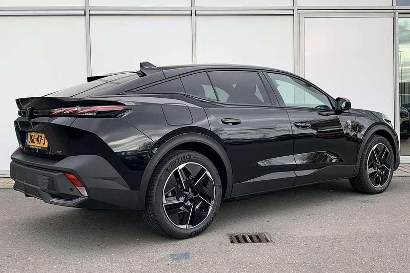 Nieuw Peugeot 408 Avantage 156 kW (213 PK) 2025 Zwart Hatchback