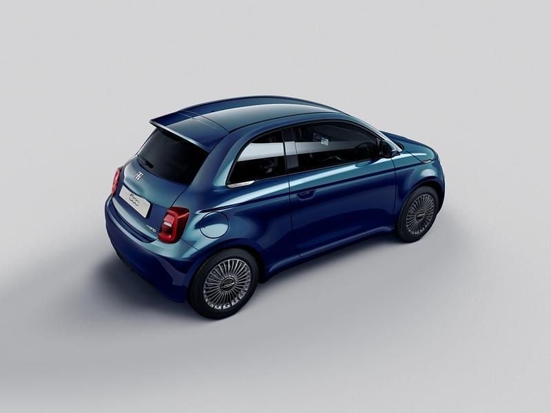 Nieuw Fiat 500 Launch Edition 65 PK (47 kW) 2025 Groen Hatchback